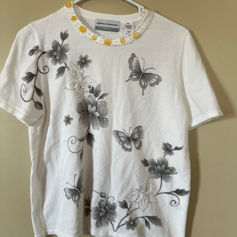 Alfred Dunner Women's Size PM Floral Shirt with Gray and Yellow accents